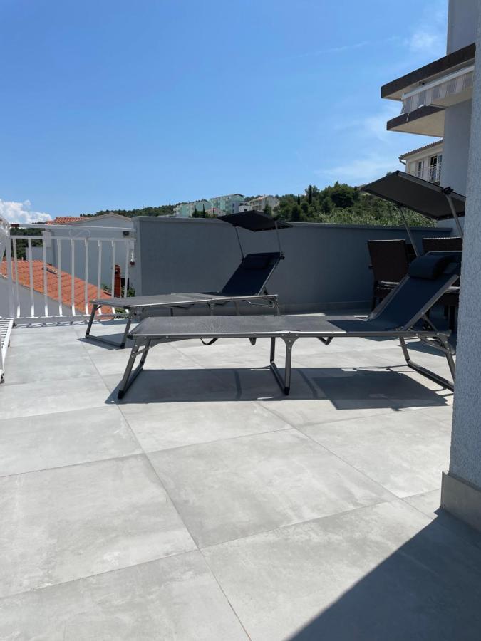 Apartment Roko Трогир Экстерьер фото