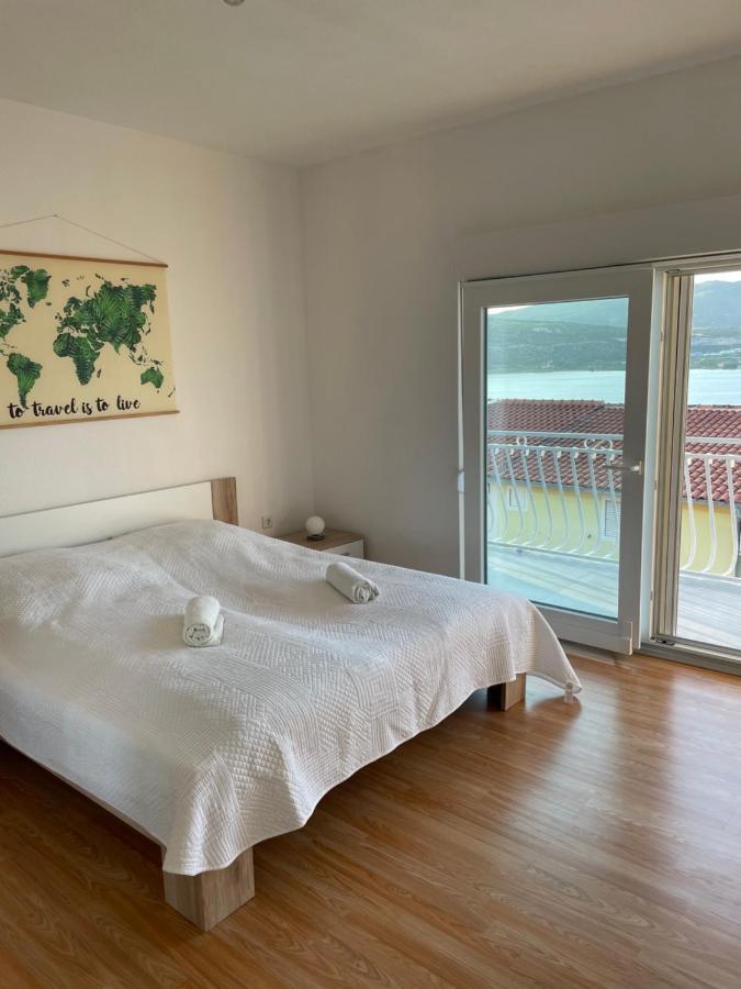 Apartment Roko Трогир Экстерьер фото